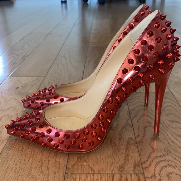 *SOLD* 💥HP💥 CHRISTIAN LOUBOUTIN METALLIC HEEL - Picture 4 of 13